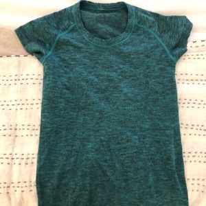 Lululemon swiftly tech short sleeve